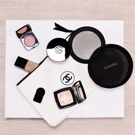 trousse maquillage chanel sephora|Maquillage CHANEL : Produits et Tutoriels Exclusifs .